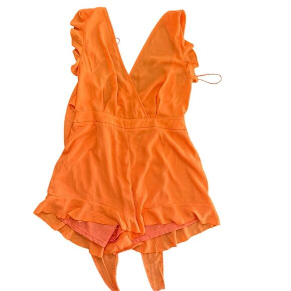 PrettyLittleThing Women's Orange V-Neck Tieback Jumpsuit Romper Size 12 - Picture 2 of 5